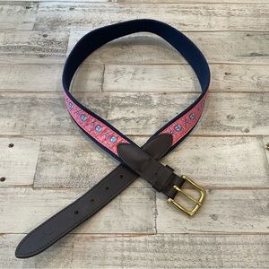 Vineyard Vines Mens Belt Size 34 Pink Blue Ski Lift Skis Brass Buckle Preppy